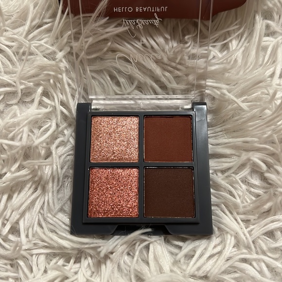NWT Chella Blushing Rose VelaBeauty Eyeshadow Palette - Picture 3 of 4